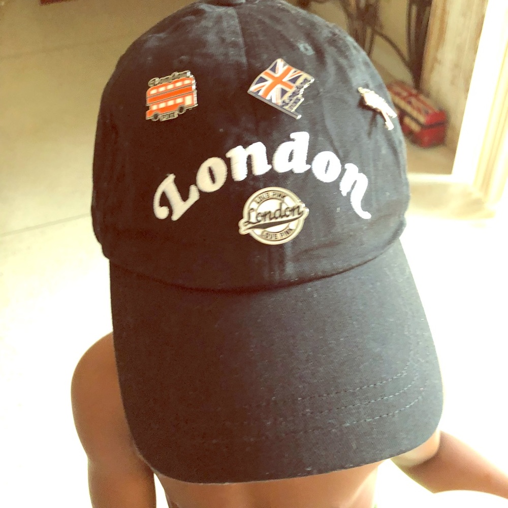 Victoria’s Secret Pink London Cap